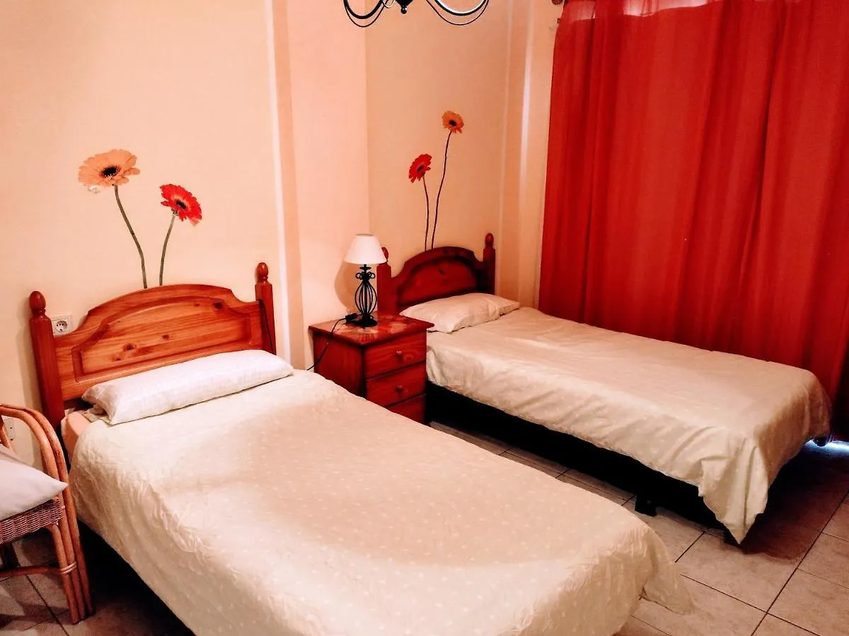 شقة بويرتو دي سانتياغو  في Apartamento En Residencial Jardines Del Mar, Puerto De Santiago 0*,  إسبانيا
